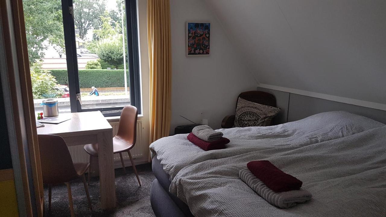 De Heidestroper Bed & Breakfast ไอนด์โฮเวน ภายนอก รูปภาพ