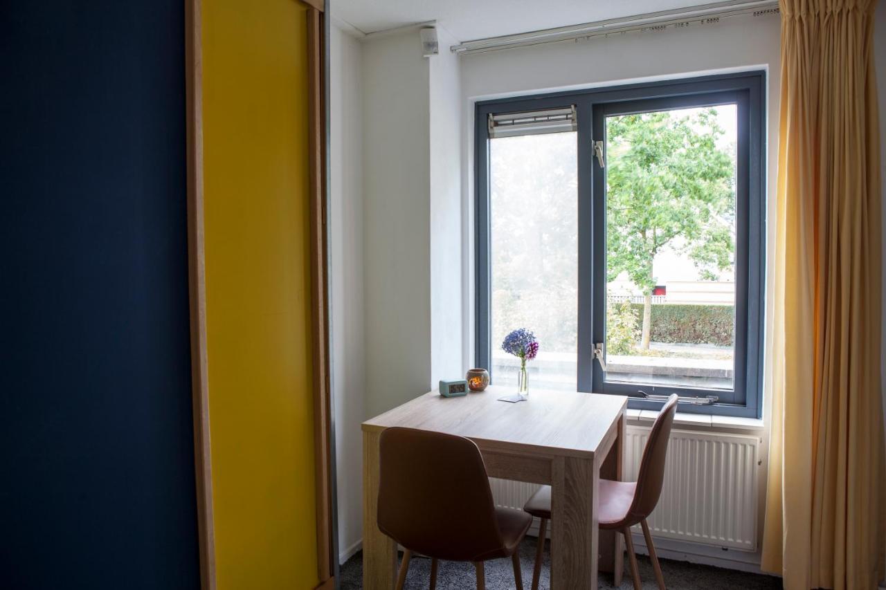 De Heidestroper Bed & Breakfast ไอนด์โฮเวน ภายนอก รูปภาพ